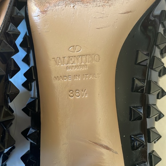 EUC Rare Valentino Garavani Rock Stud Pump 38 1/2 - Picture 7 of 9